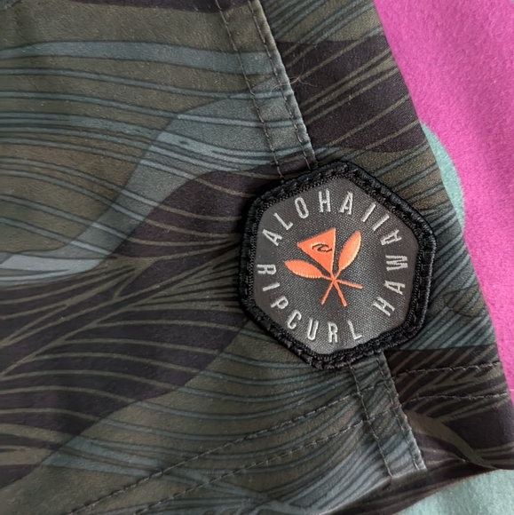 Rip Curl Hawaii board shorts - Picture 2 of 3